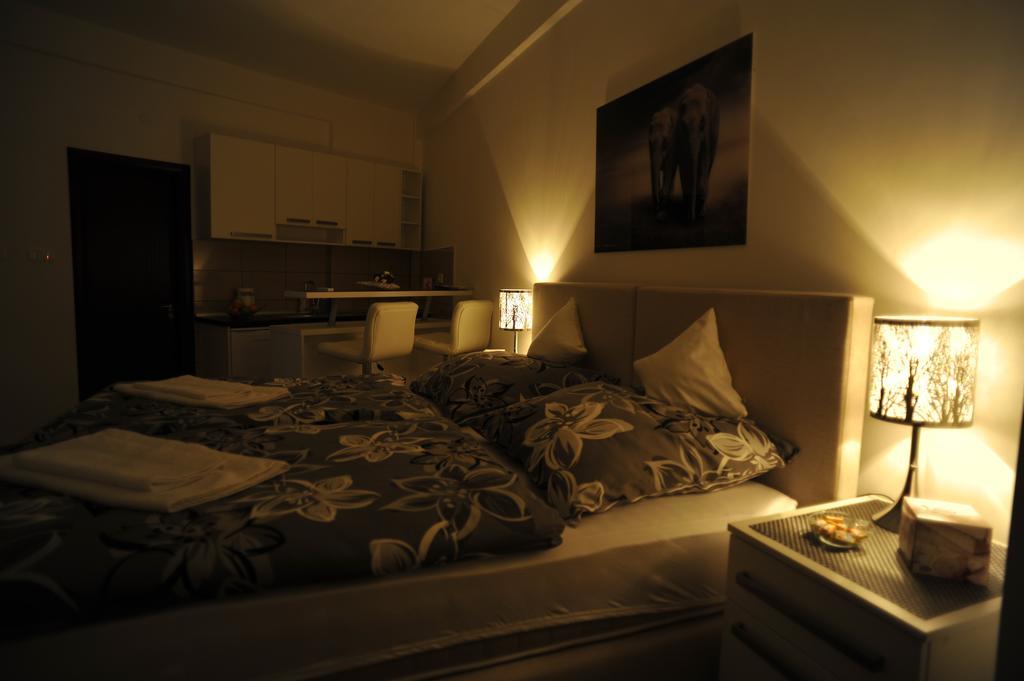 Apartment Jovana Nikšić Kamer foto