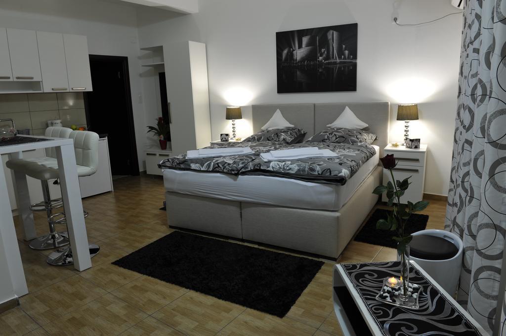Apartment Jovana Nikšić Kamer foto